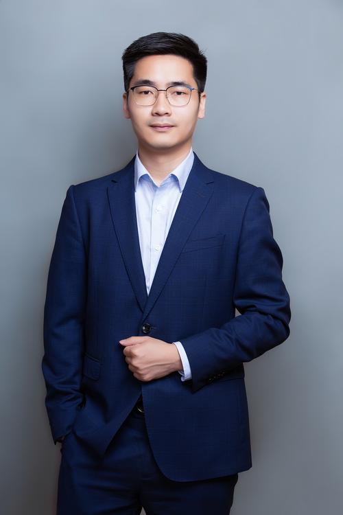 汤桓威 视觉与舞美负责人